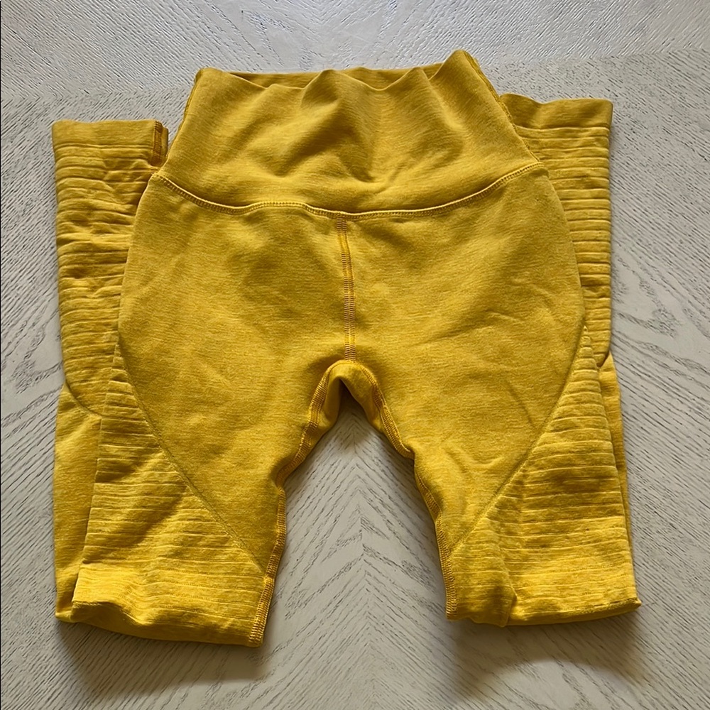 Alphalete Vibrant Yellow Leggings